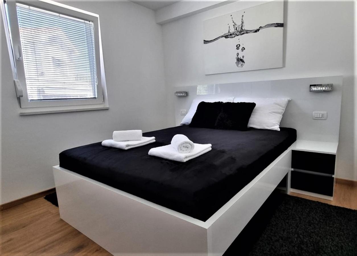 Bartol Luxury Apartments Krk Croatia, With Own Hot Tub - Whirlpool クルク エクステリア 写真