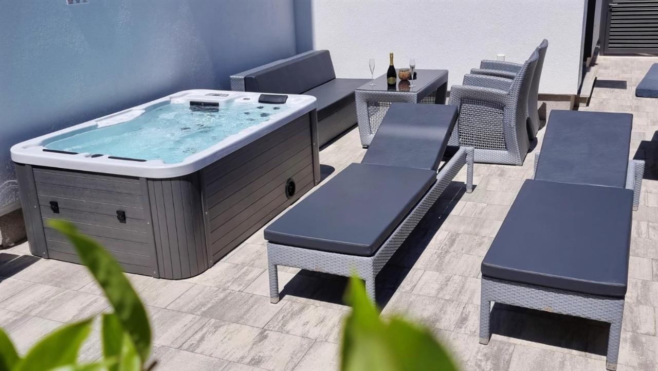 Bartol Luxury Apartments Krk Croatia, With Own Hot Tub - Whirlpool クルク エクステリア 写真