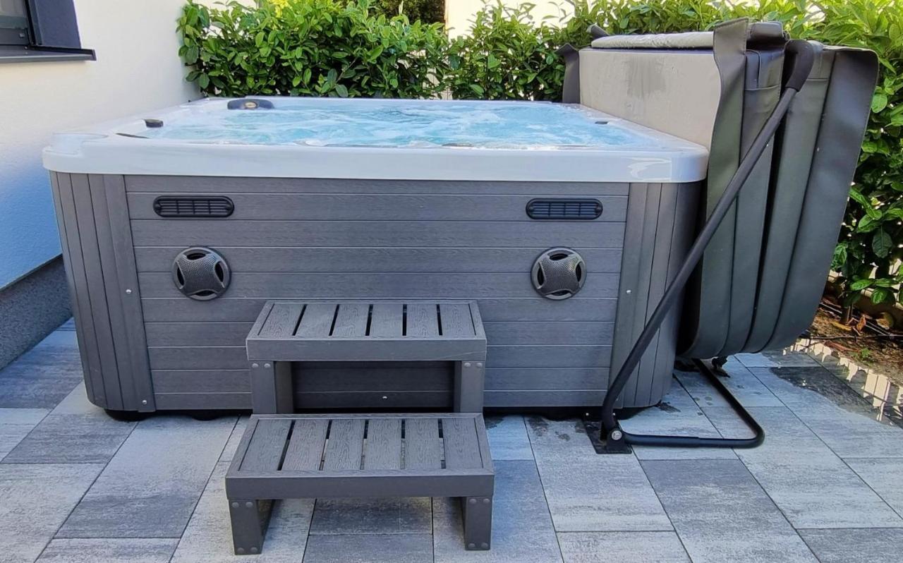 Bartol Luxury Apartments Krk Croatia, With Own Hot Tub - Whirlpool クルク エクステリア 写真