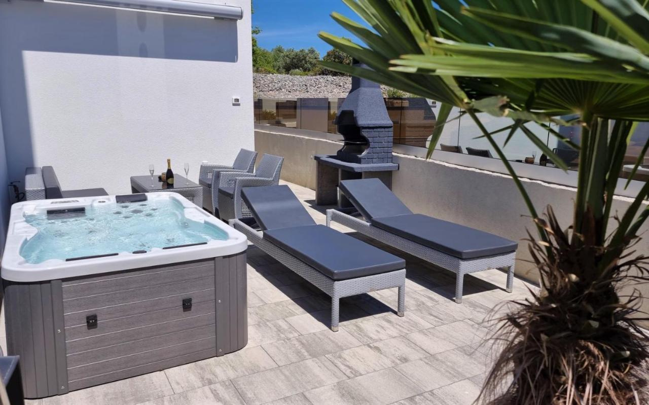 Bartol Luxury Apartments Krk Croatia, With Own Hot Tub - Whirlpool クルク エクステリア 写真